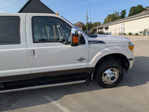 Used 2016 Ford F350 Lariat w/ Lariat Ultimate Package AWD/4WD image 11