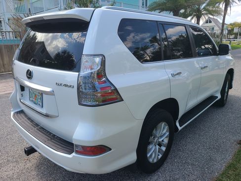 Used 2021 Lexus GX 460 Premium w/ Premium Package image 8