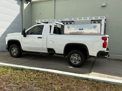 Used 2020 Chevrolet Silverado 2500 W/T w/ WT Convenience Package image 4