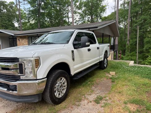 Used 2019 Ford F250 XLT image 4