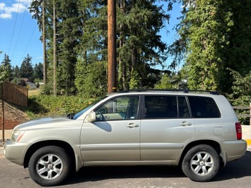 Used 2002 Toyota Highlander 4WD V6 image 1
