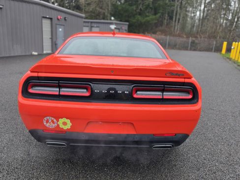 Used 2018 Dodge Challenger SXT Plus image 2