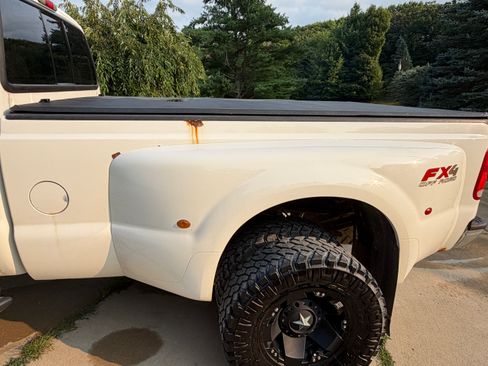 Used 2005 Ford F350 Lariat AWD/4WD image 17