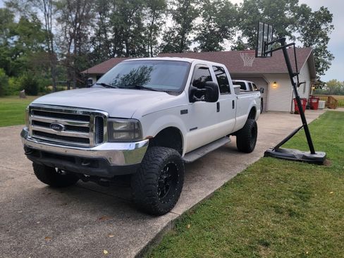Used 2001 Ford F250 4x4 Crew Cab Super Duty image 1