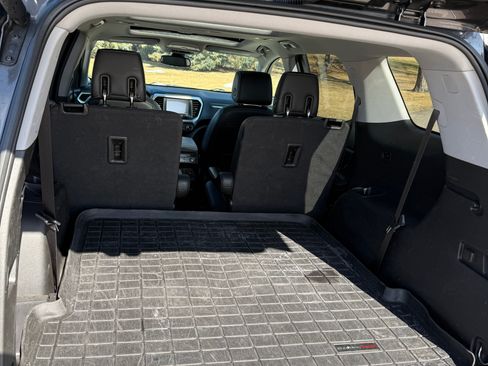 Used 2017 GMC Acadia SLT image 5