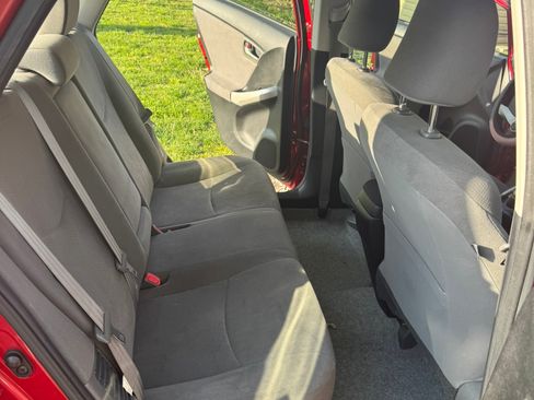 Used 2014 Toyota Prius Three image 4