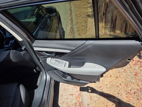 Used 2023 Subaru Outback Limited AWD/4WD image 17