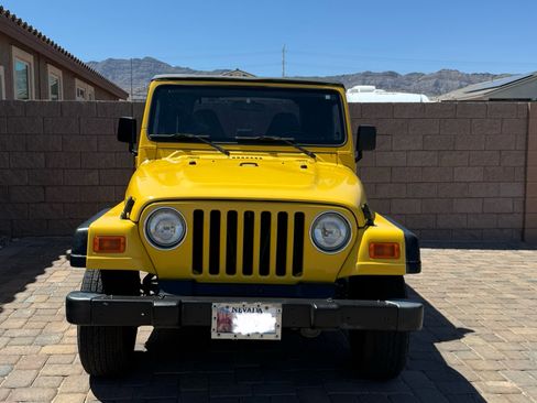 Used 2001 Jeep Wrangler Sport image 2