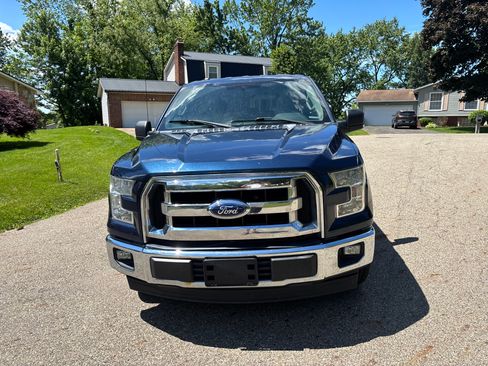 Used 2017 Ford F150 XLT w/ Equipment Group 301A Mid RWD image 2