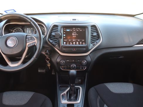 Used 2014 Jeep Cherokee Latitude image 13