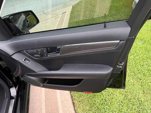 Used 2011 Mercedes-Benz C 63 AMG Sedan image 17