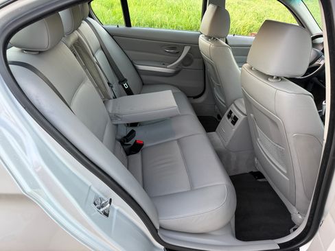 Used 2006 BMW 330i Sedan image 15