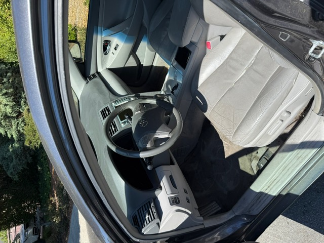 Used 2007 Toyota Camry Hybrid w/ Leather Pkg FWD image 14