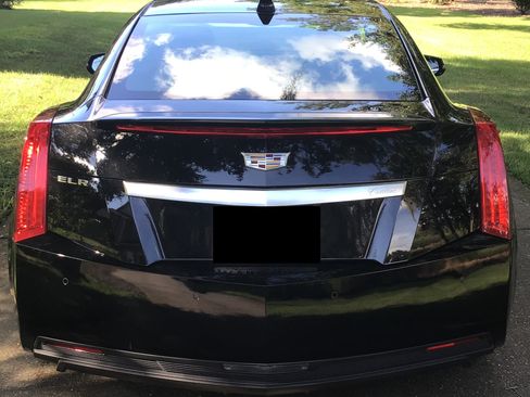 Used 2016 Cadillac ELR w/ Performance Package image 4