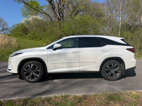 Used 2022 Lexus RX 350L Premium w/ Premium Package AWD/4WD image 2