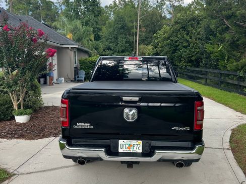 Used 2019 RAM 1500 Laramie AWD/4WD image 8