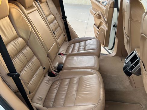 Used 2012 Porsche Cayenne S image 28