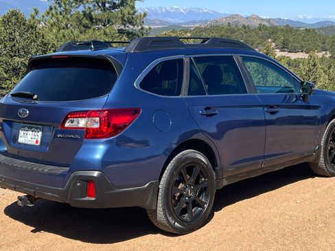 Used 2019 Subaru Outback 2.5i Limited AWD/4WD image 4