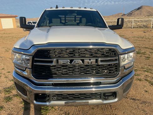 Used 2021 RAM 3500 Tradesman image 9