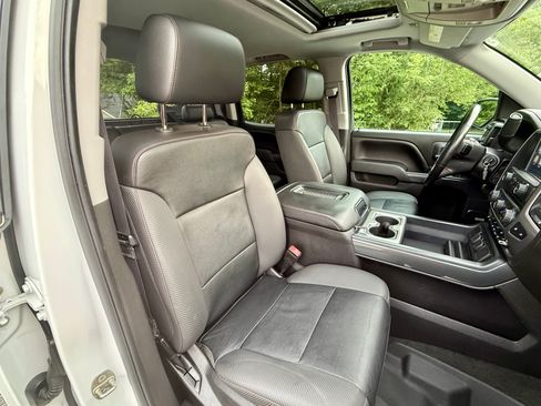 Used 2016 GMC Sierra 1500 SLT w/ All Terrain X Package AWD/4WD image 28