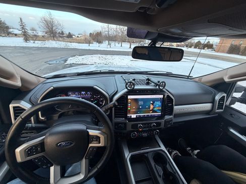 Used 2022 Ford F350 Lariat w/ Tremor Off-Road Package image 11