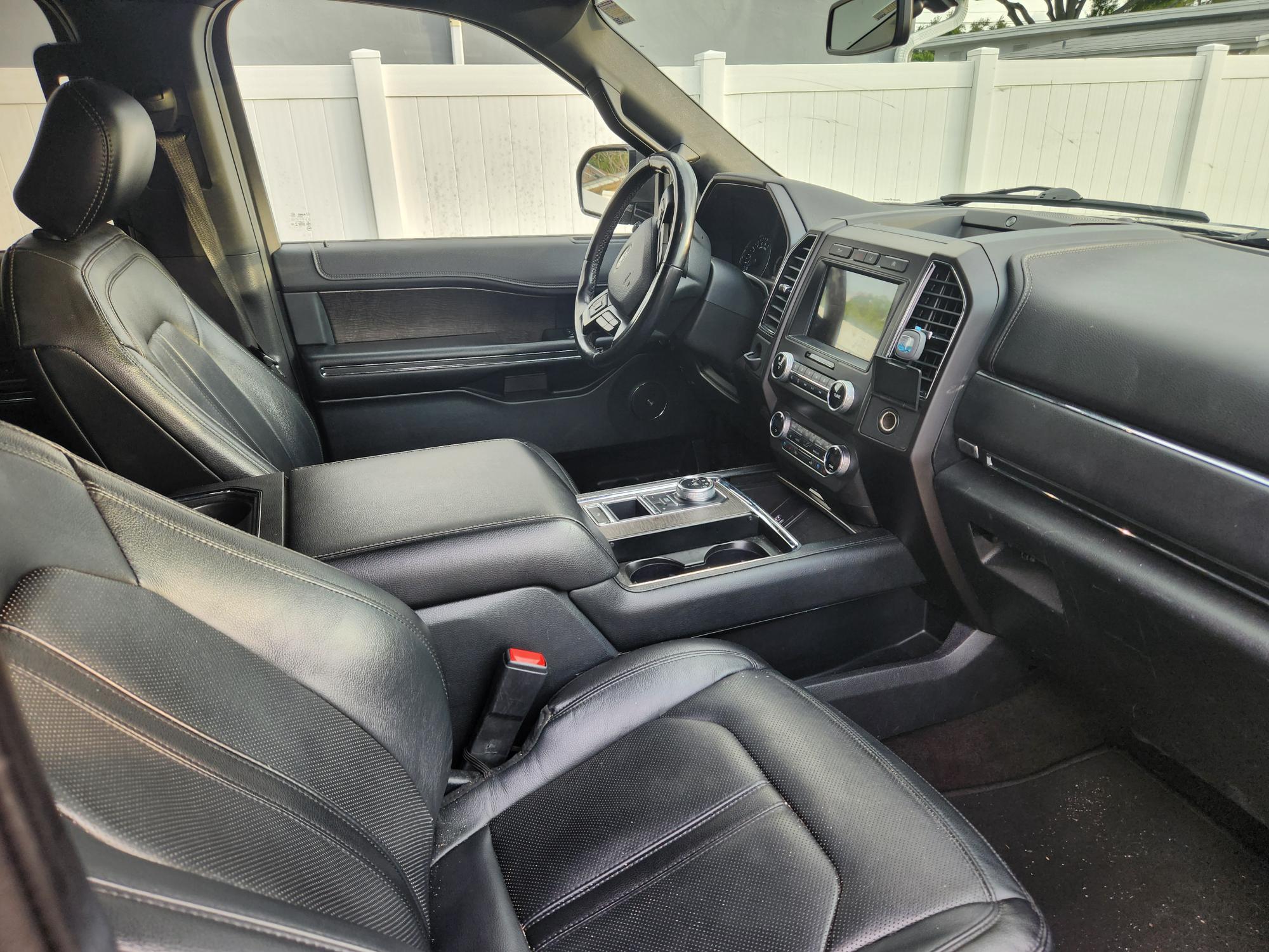 Used 2020 Ford Expedition Max Limited RWD image 5