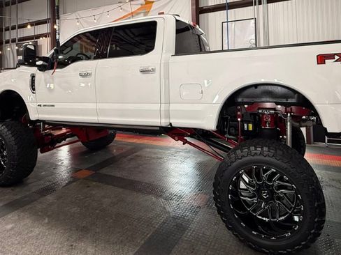 Used 2021 Ford F350 Platinum image 1