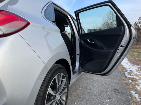 Used 2018 Hyundai Elantra GT w/ Style Package 02 image 13