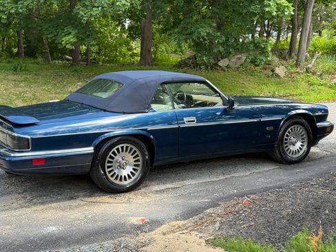 Used 1995 Jaguar XJS V12 Convertible image 4