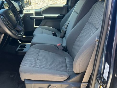Used 2017 Ford F150 XLT w/ Equipment Group 302A Luxury AWD/4WD image 13