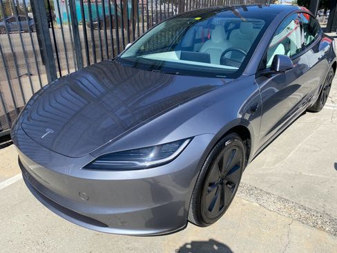 Used 2025 Tesla Model 3 Long Range RWD image 1