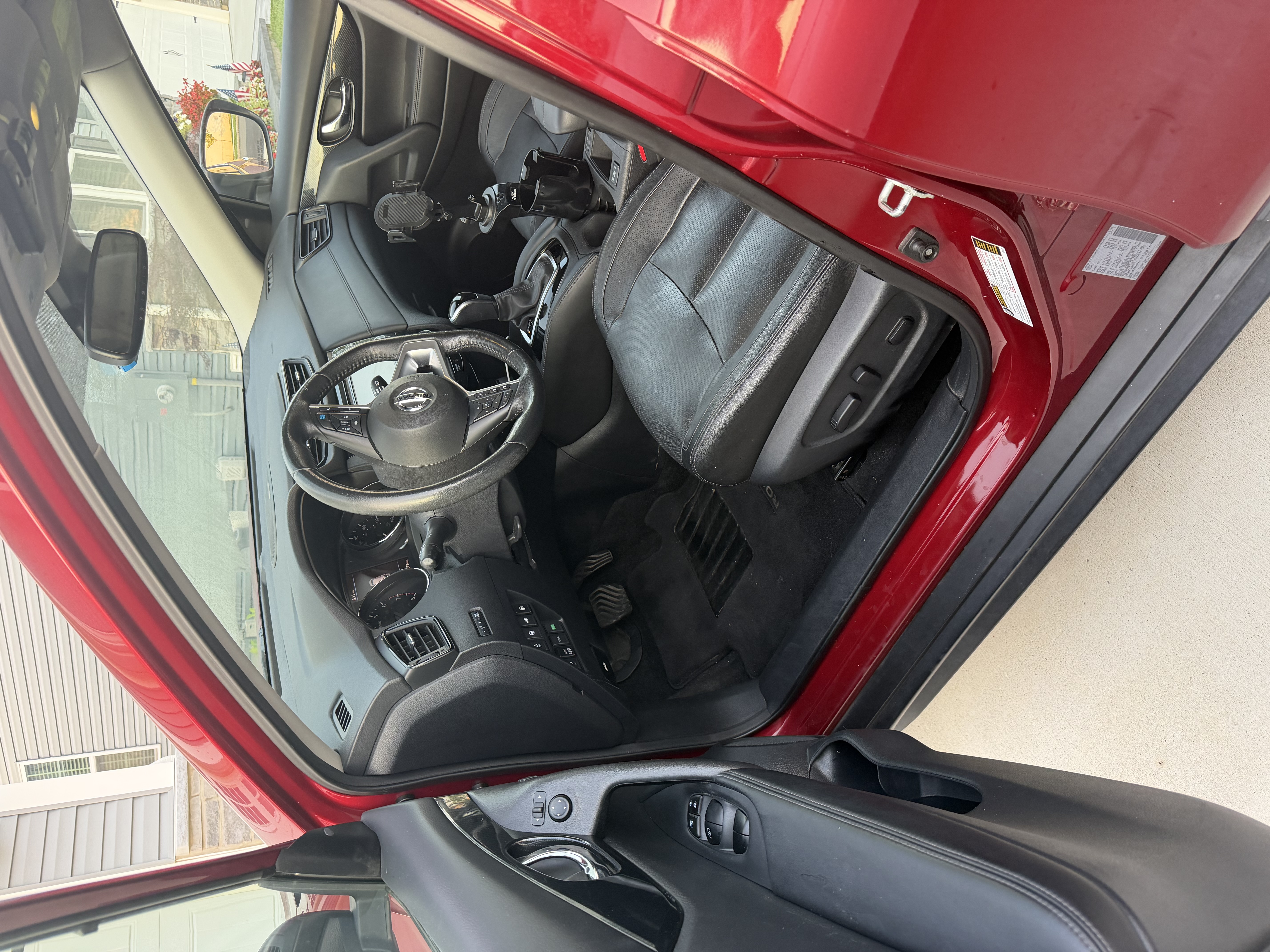 Used 2019 Nissan Rogue SL w/ Premium Package AWD/4WD image 8