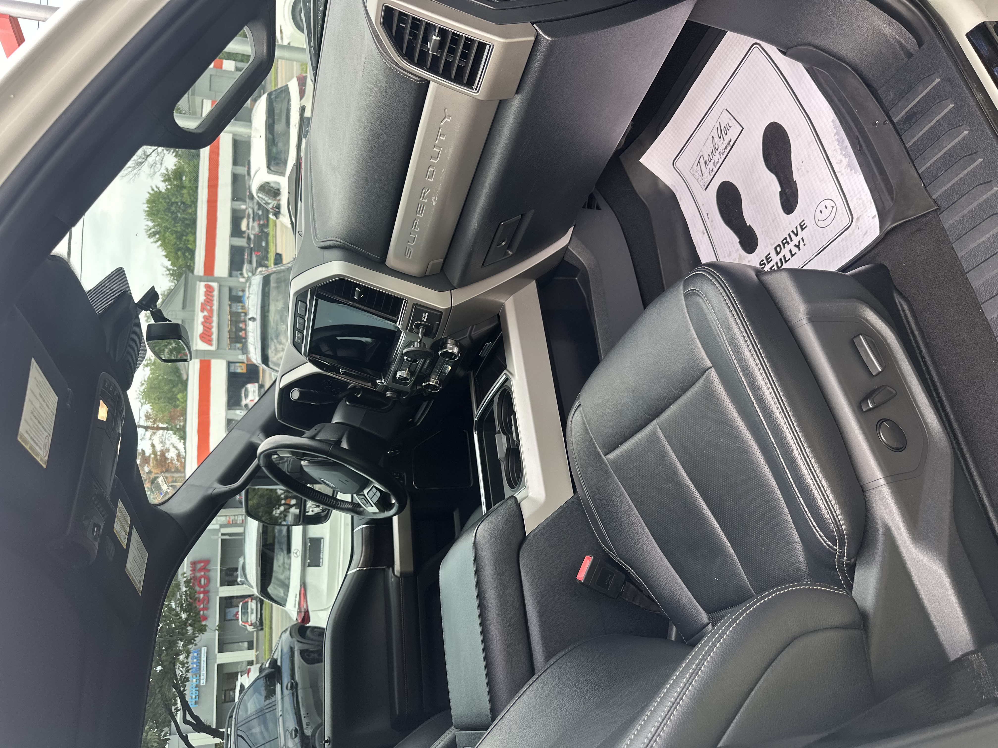 Used 2022 Ford F350 Lariat w/ Tremor Off-Road Package AWD/4WD image 4