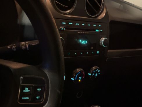 Used 2015 Jeep Patriot Sport w/ Power Value Group image 9