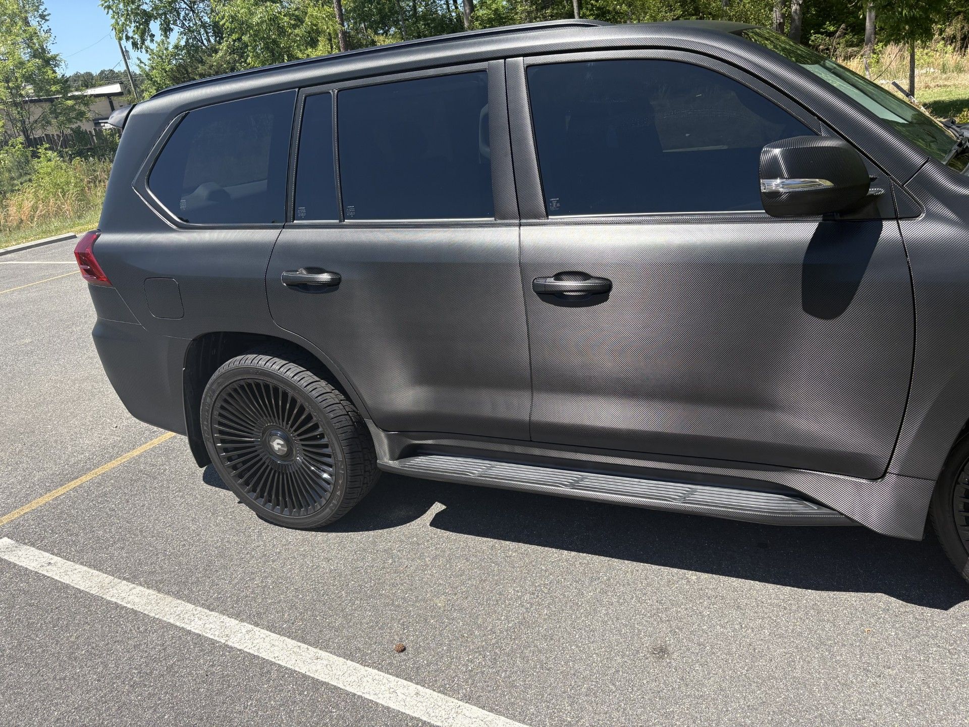 Used 2020 Lexus LX 570 4WD w/ Luxury Package image 5