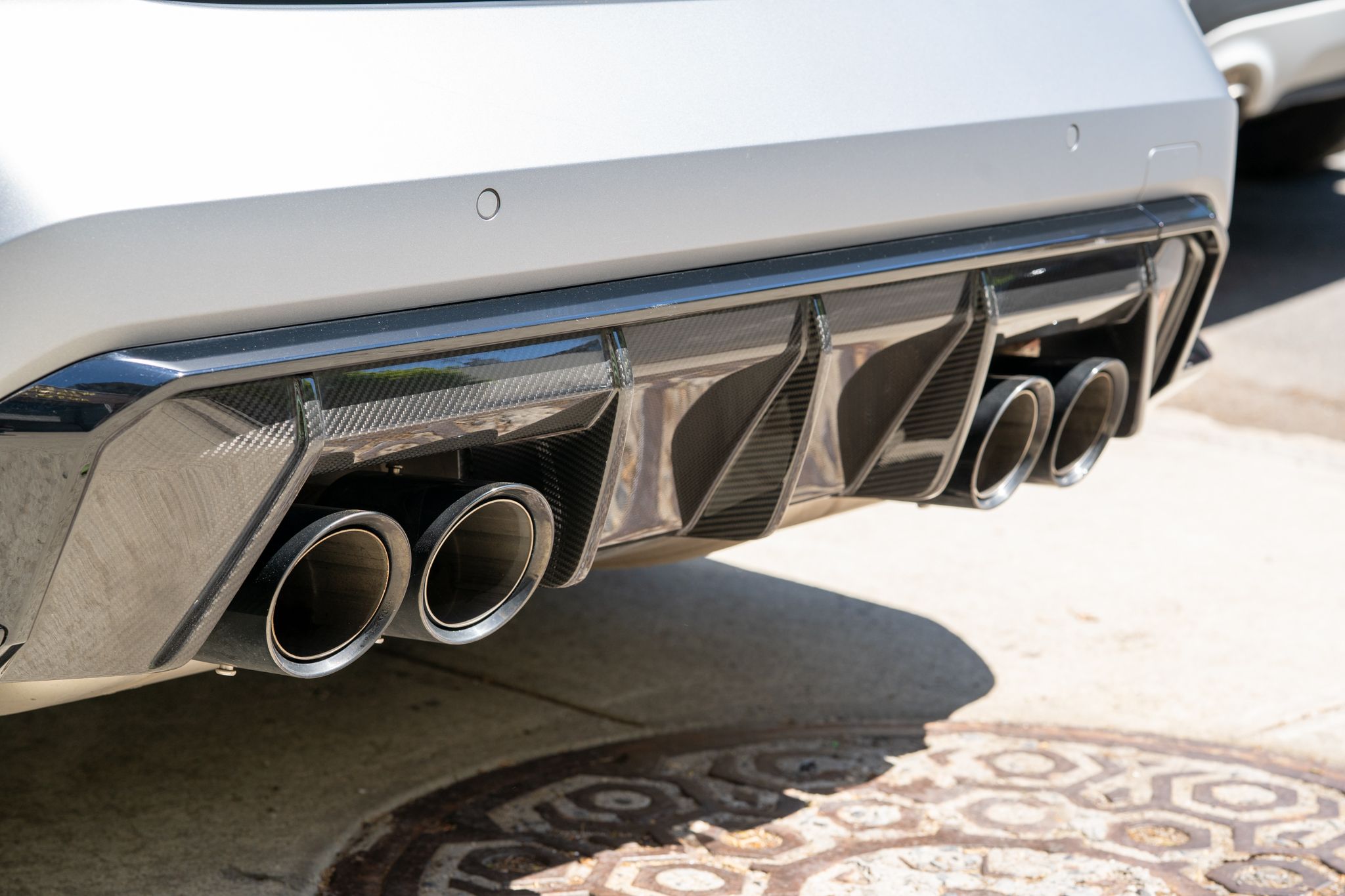 Used 2023 BMW M3 w/ M Carbon Exterior Package RWD image 4
