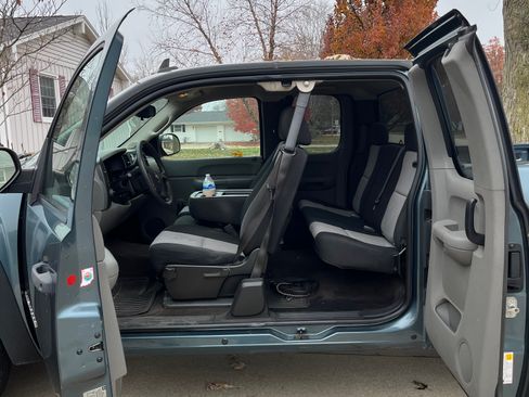 Used 2008 Chevrolet Silverado 1500 W/T w/ LS Package image 9