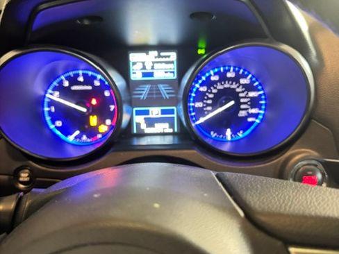 Used 2016 Subaru Outback 2.5i Limited AWD/4WD image 9