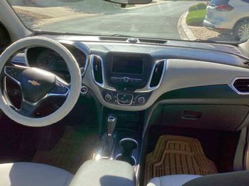 Used 2019 Chevrolet Equinox LS image 12