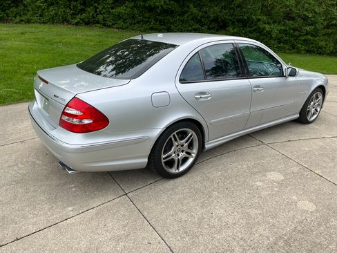 Used 2006 Mercedes-Benz E 55 AMG Sedan image 28