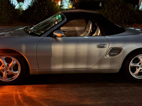 Used 1999 Porsche Boxster RWD image 26