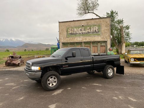 Used 2001 Dodge Ram 2500 Truck 4x4 Quad Cab image 6
