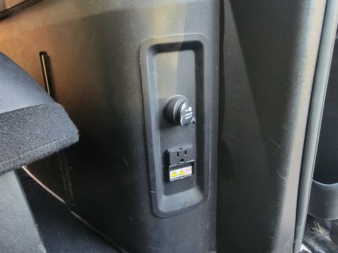 Used 2019 Dodge Grand Caravan GT image 21