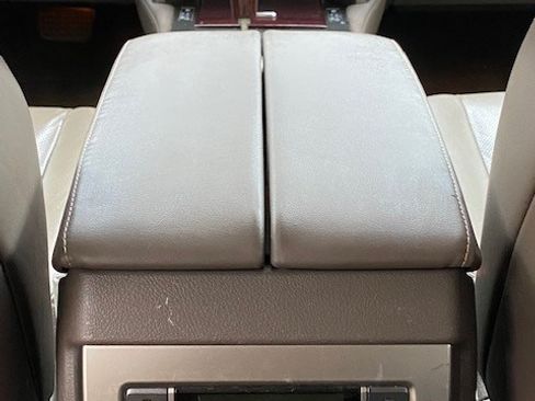 Used 2017 Lexus GX 460 image 12