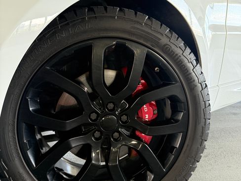 Used 2019 Land Rover Range Rover Sport Supercharged image 14