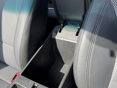 Used 2011 Hyundai Sonata SE image 19