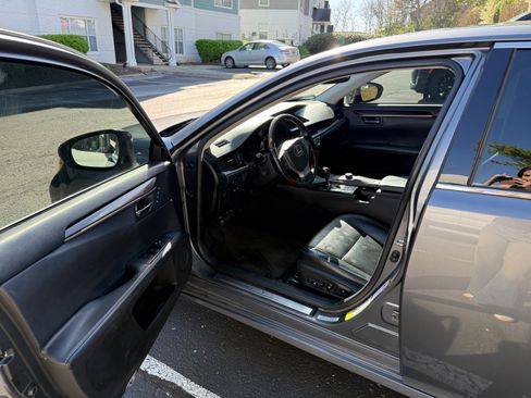 Used 2013 Lexus ES 350 w/ Luxury Pkg image 10