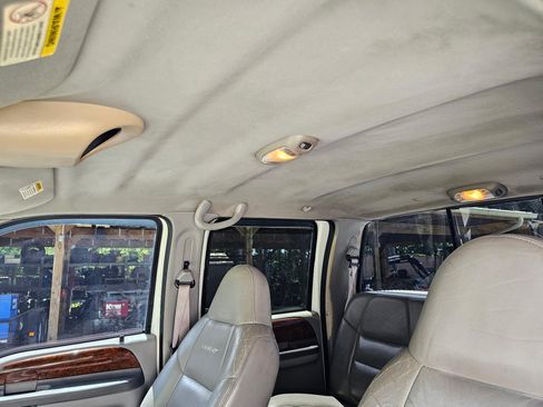 Used 2001 Ford F350 2WD Crew Cab DRW Super Duty image 14