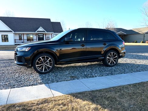 Used 2023 Audi Q7 3.0T Premium Plus w/ Premium Plus Package image 1