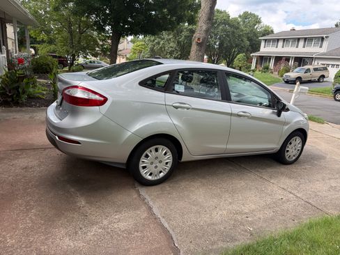 Used 2018 Ford Fiesta S FWD image 6